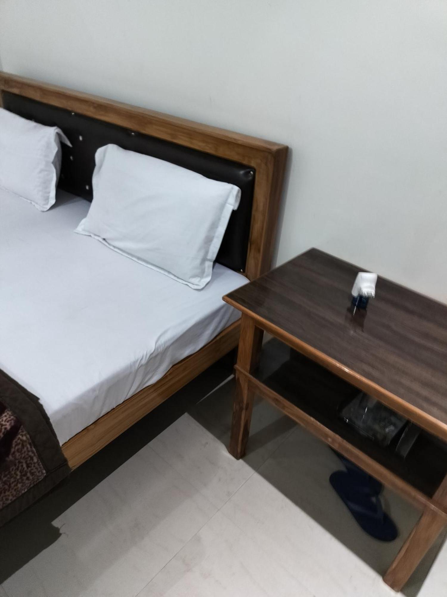 Hotel Chandrasha Villa Ayodhya Dham Ram Mandir 600 Meter Extérieur photo
